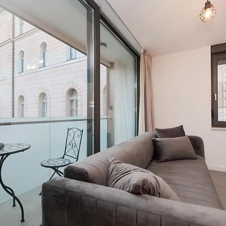 Apartament Marilla *