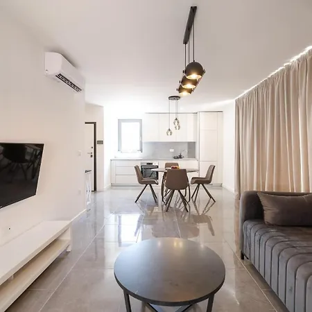 Apartament Marilla *