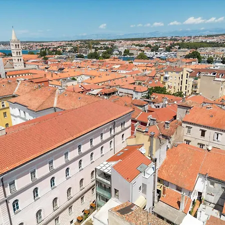 Apartament Marilla *